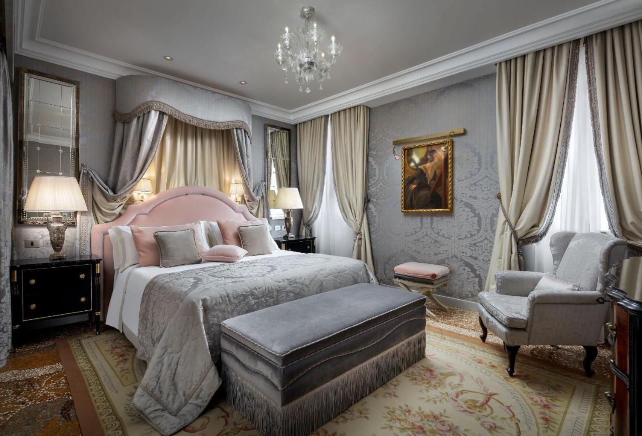 Hotel Danieli, Venice Veneza Exterior foto A bedroom