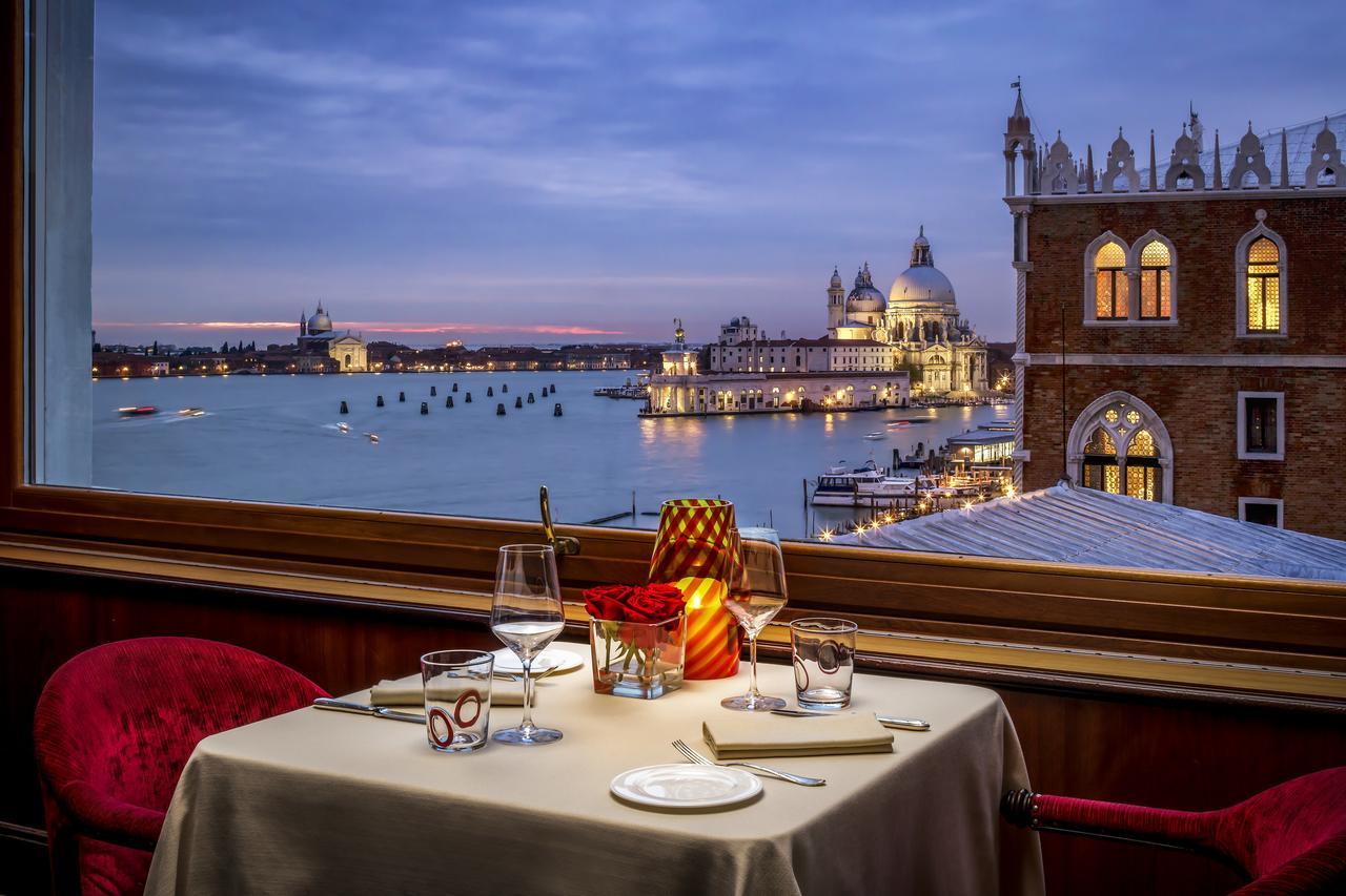 Hotel Danieli, Venice Veneza Exterior foto The view from the restaurant